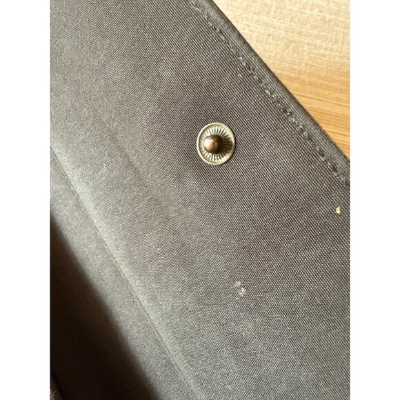 Relic Embossed Leather Wallet With Paisley Design & Snap Closure Tan - Picture 14 of 16